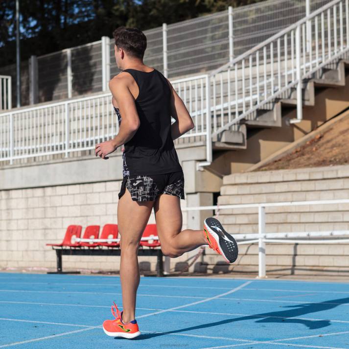 Joma 82P4R1078 أسود النخبة من الدبابات الثامن رجال