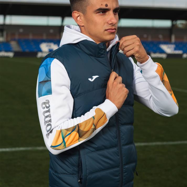 Joma 82P4R1237 الأزرق الداكن سترة مبطنة الحضرية رابعا رجال