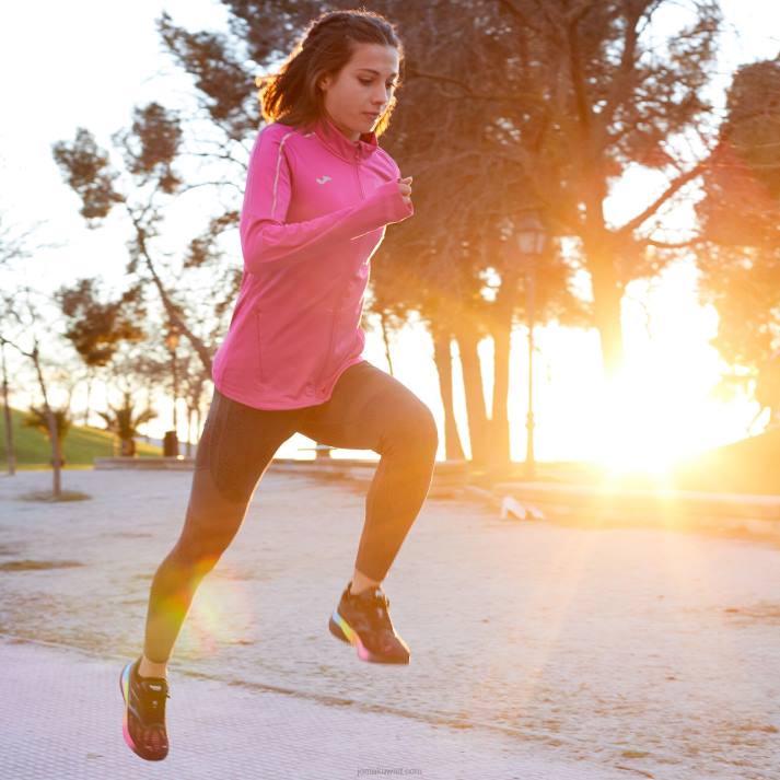 Joma 82P4R2266 لون القرنفل سترة r-city نحيف