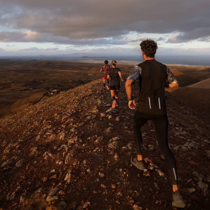 Joma 82P4R4740 أسود سترة مبطنة r-combi رجال